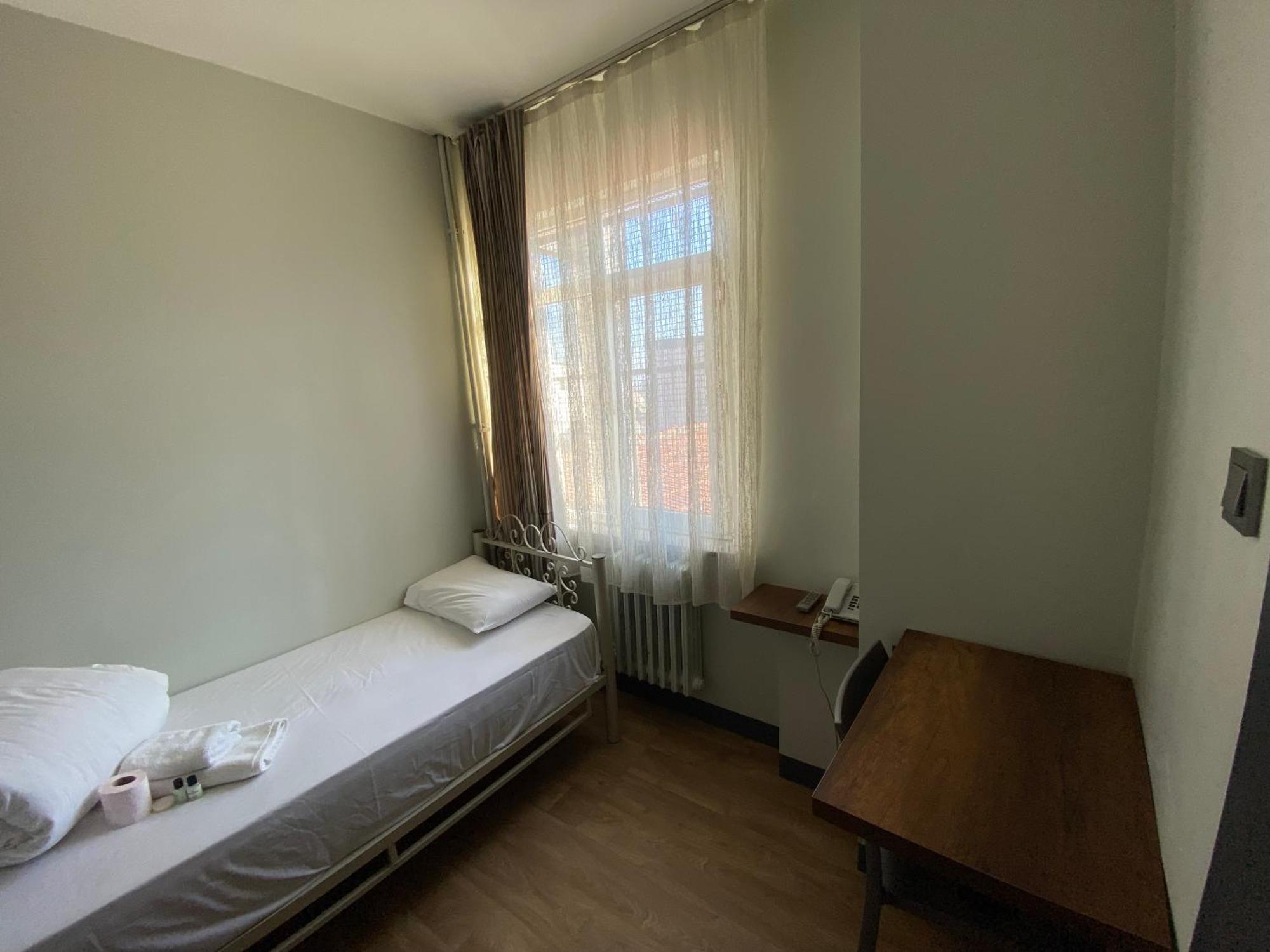 Ferah Hostel Istanbul Exteriör bild